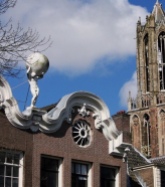 Herculus/Aardkloot/Nieuwe Gracht Utrecht by Ton Mooy